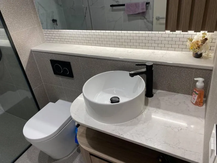 Image 5 of Cozy 2 Bedroom Apartment in Wentworth Point w Parking