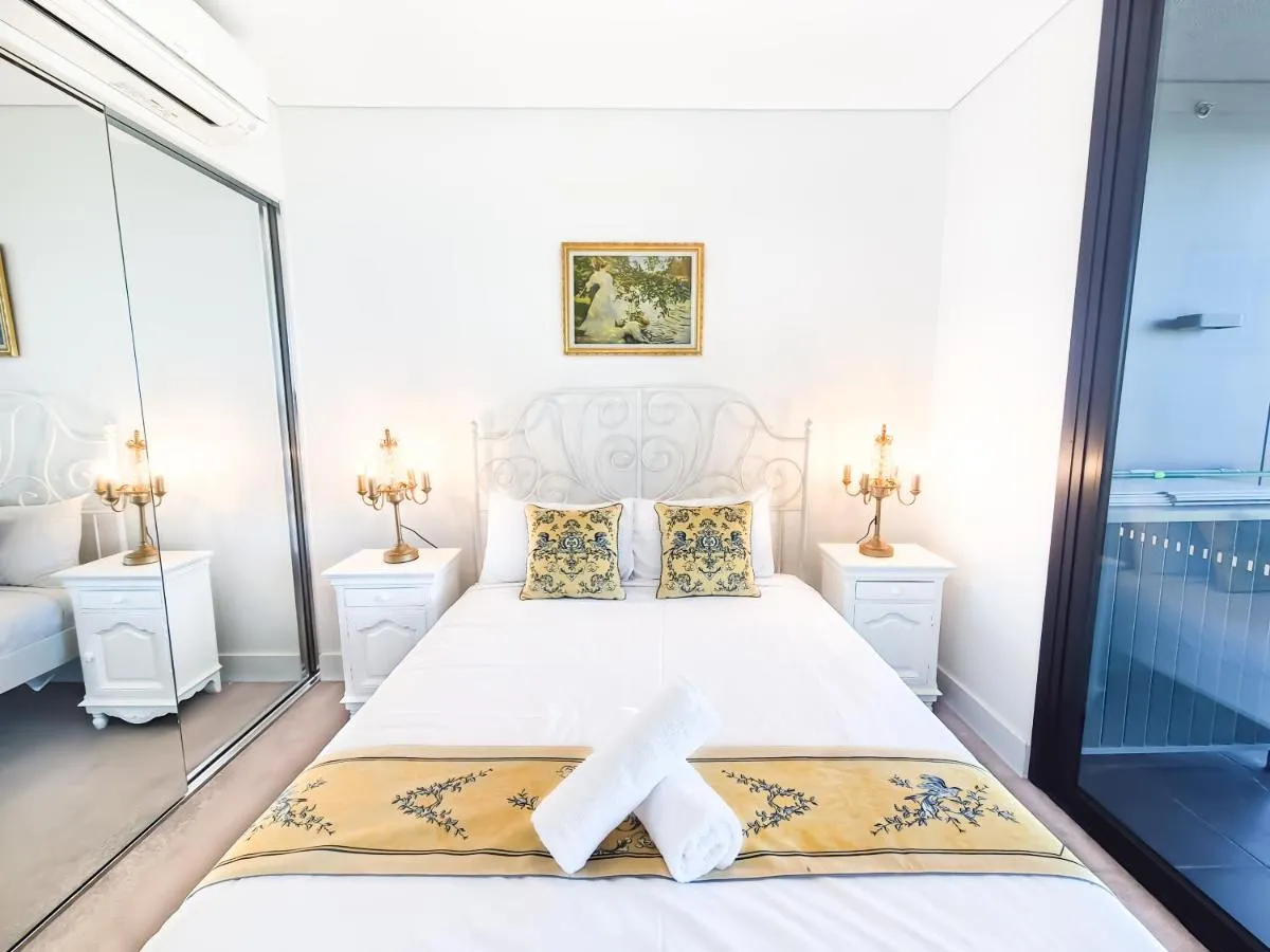 Image 6 of Cozy Apt w Park View by Stadiums