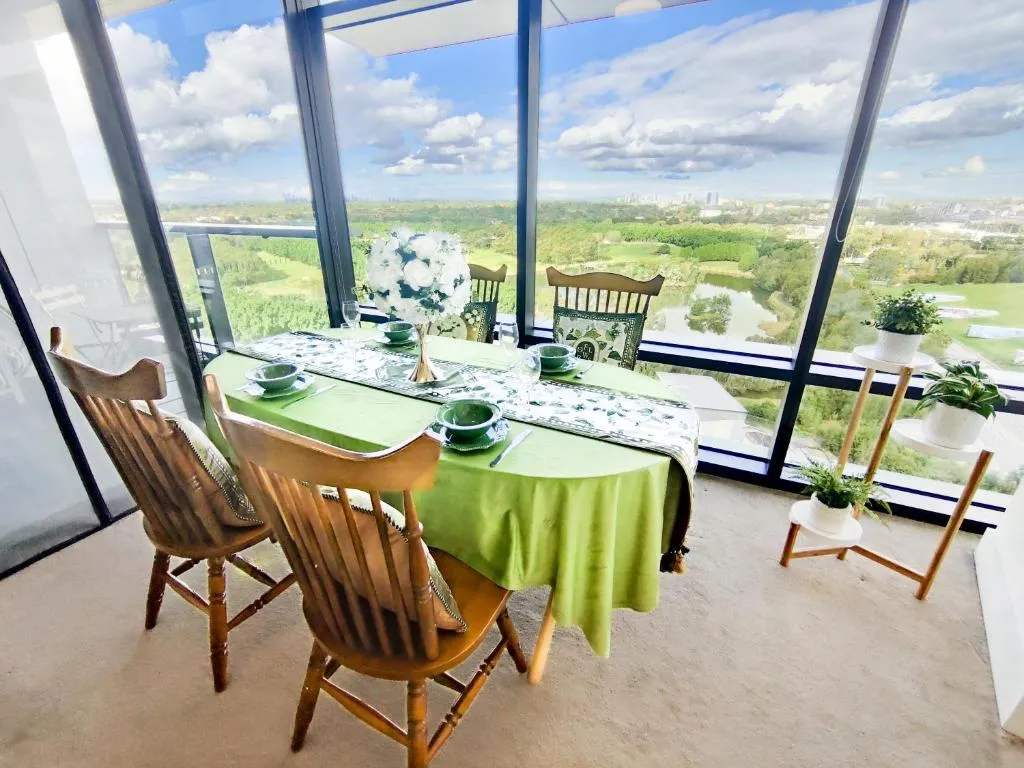 Image of Cozy Apt w Park View by Stadiums