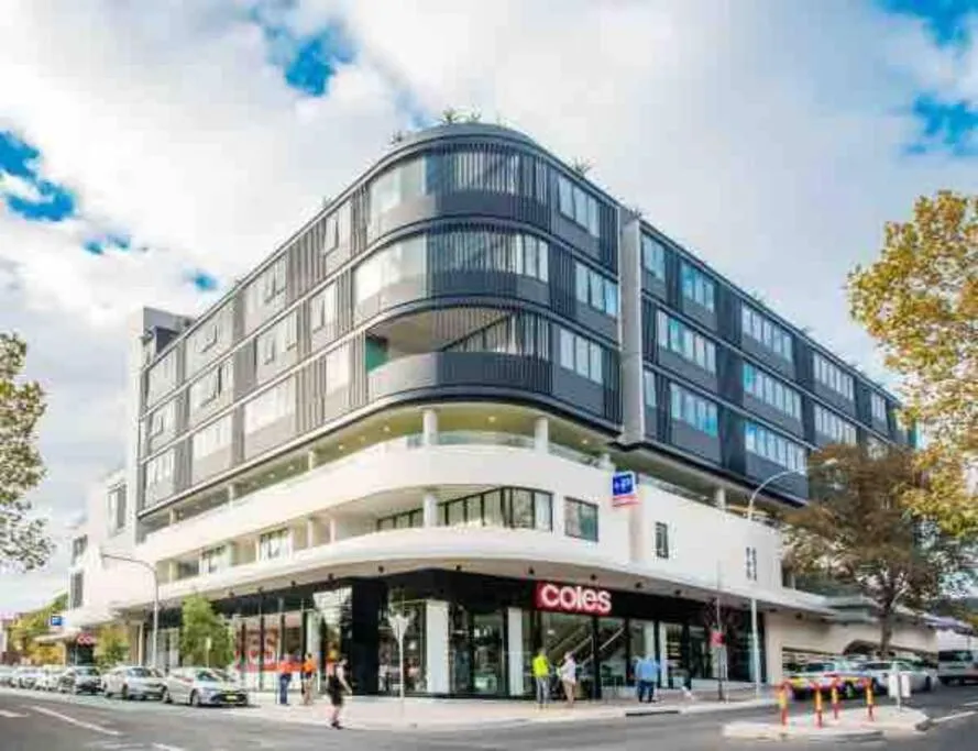 Image 5 of Crows Nest – Executive Penthouse – 3 Bedroom- 5km to City