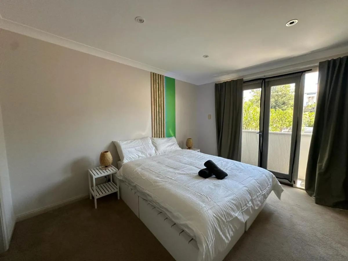 Image 1 of Elegant 2 Bedroom home close to city buz Bridge RD 2 E-Bikes Included