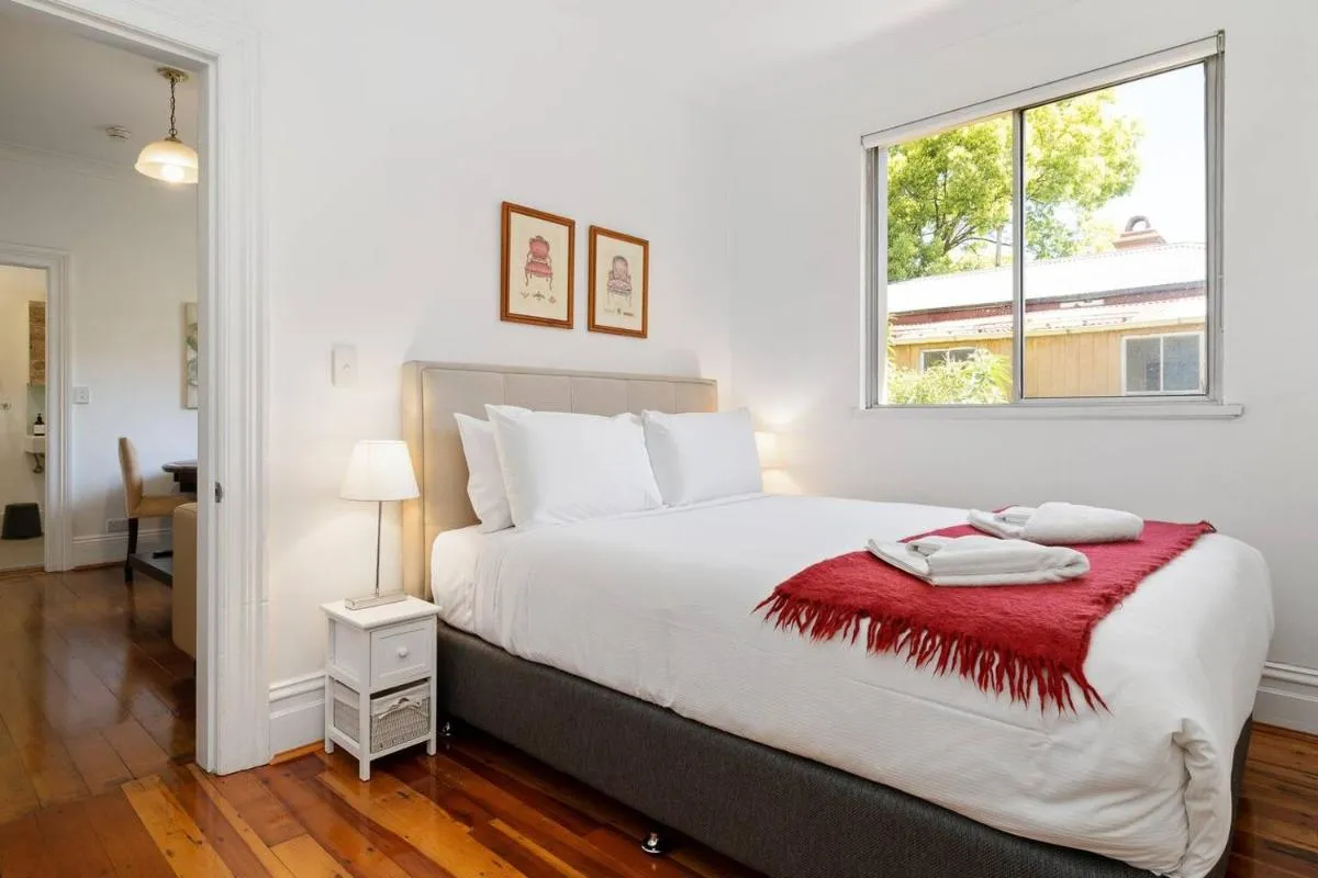 Image 1 of Executive Esperanza – Stay in a Victorian Manor