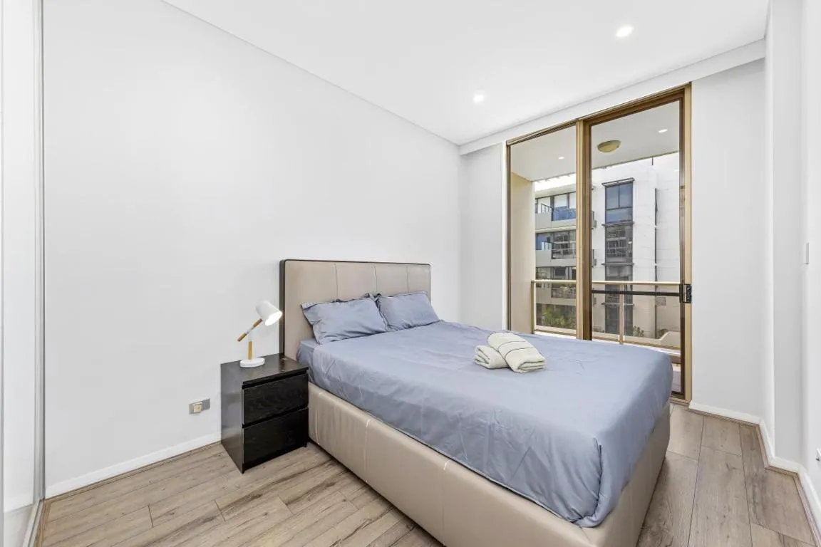 Image of Fabulous 2B Apt Waterloo