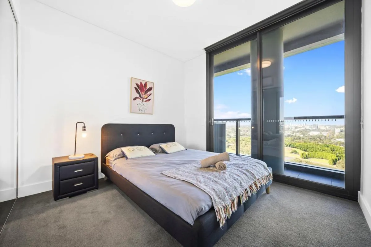 Image 6 of Fabulous view apartment in Sydney Olympic Park
