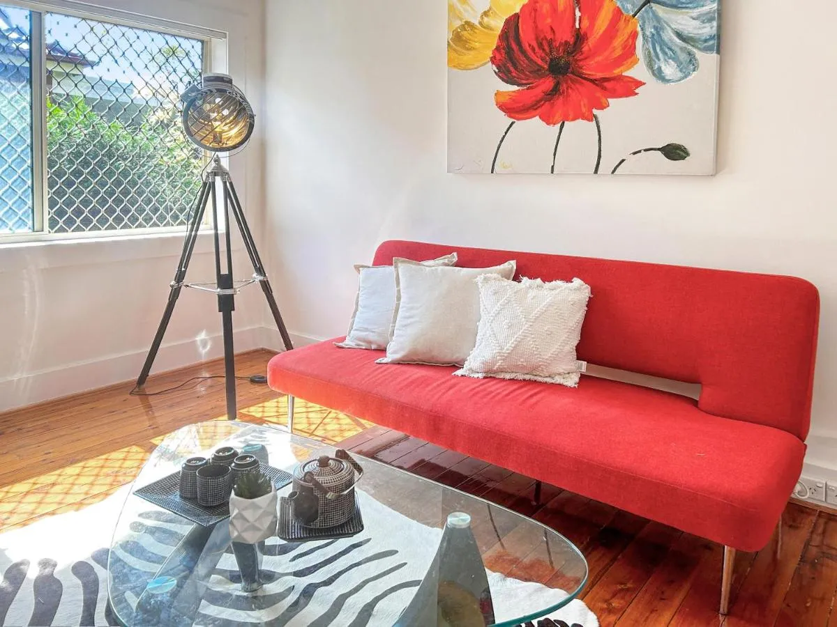 Image 5 of Family retreat house 3 bdrm with parking Netflix close to train