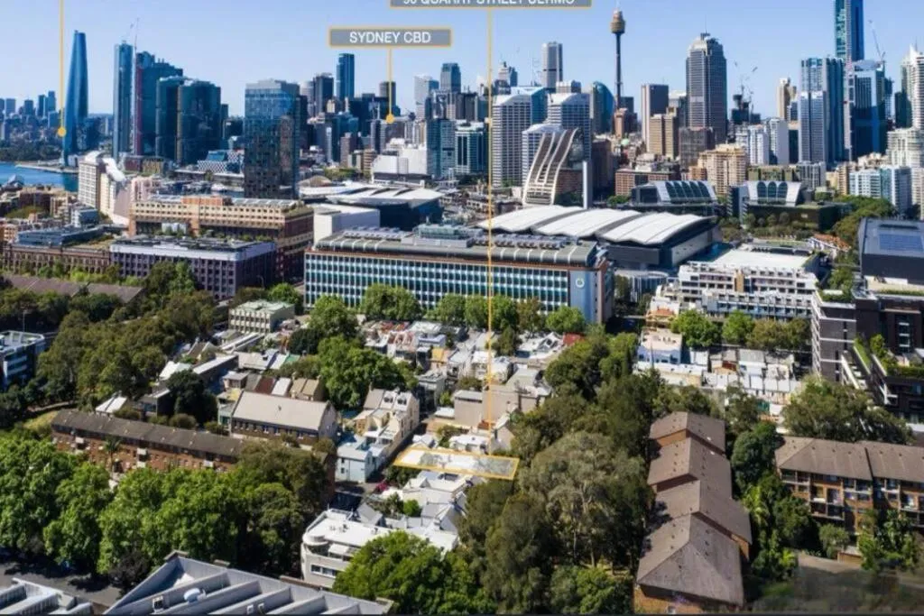 Image 1 of Fancy 4 bdrms house ICC & Darling Harbour & central & CBD & China Town