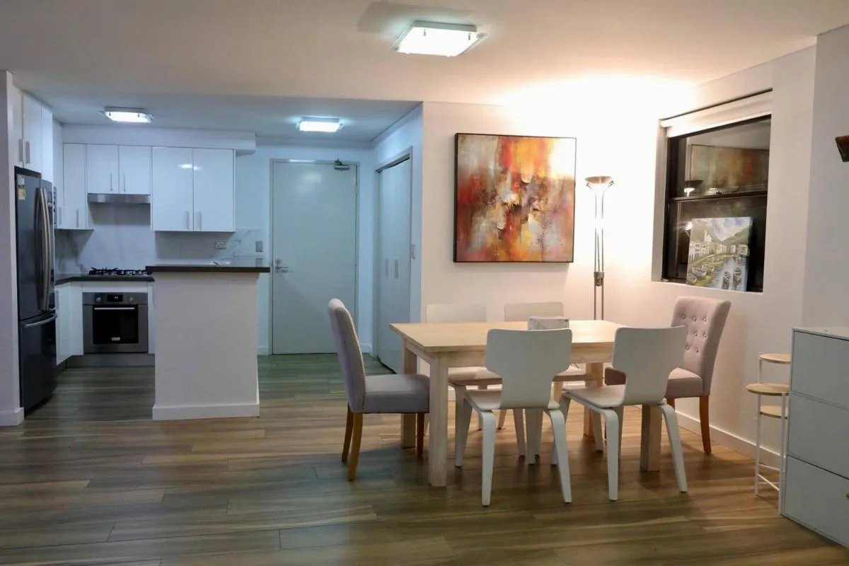 Image 2 of Free Carpark Entire close to CBD