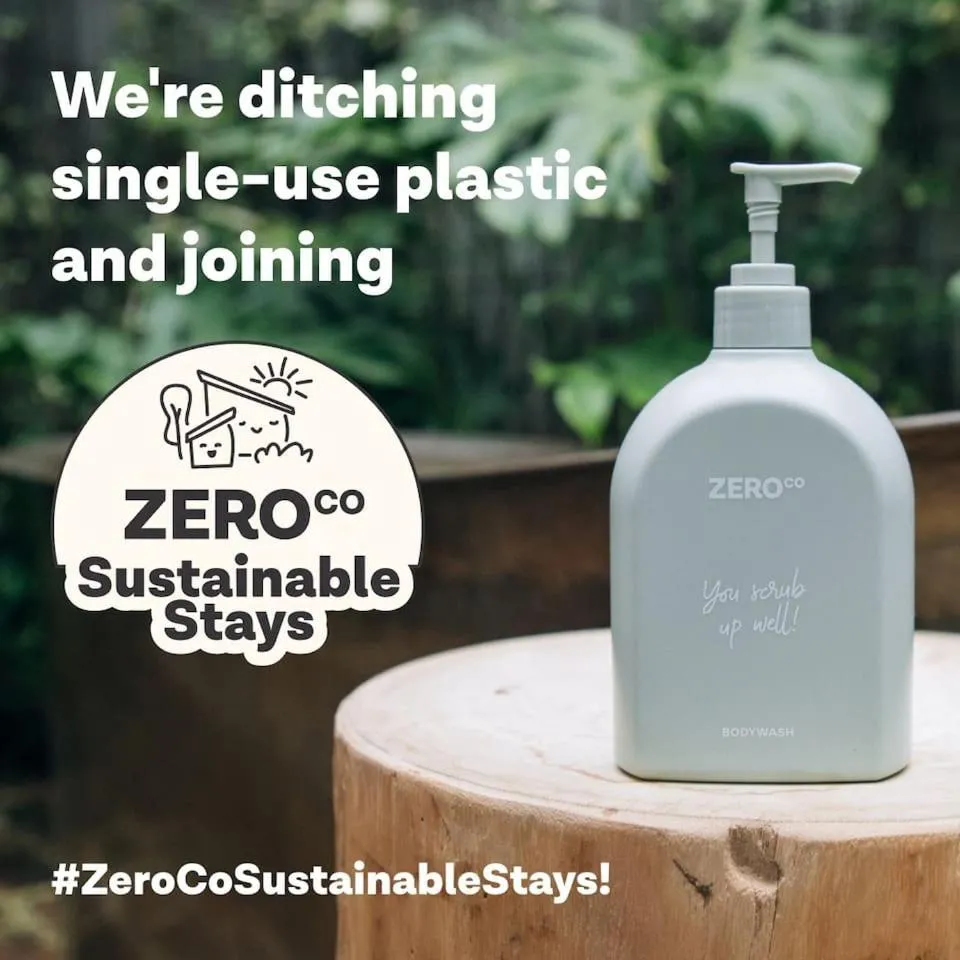 Image 5 of ‘Georgina’ Mid-Century Modern Poolside Stay