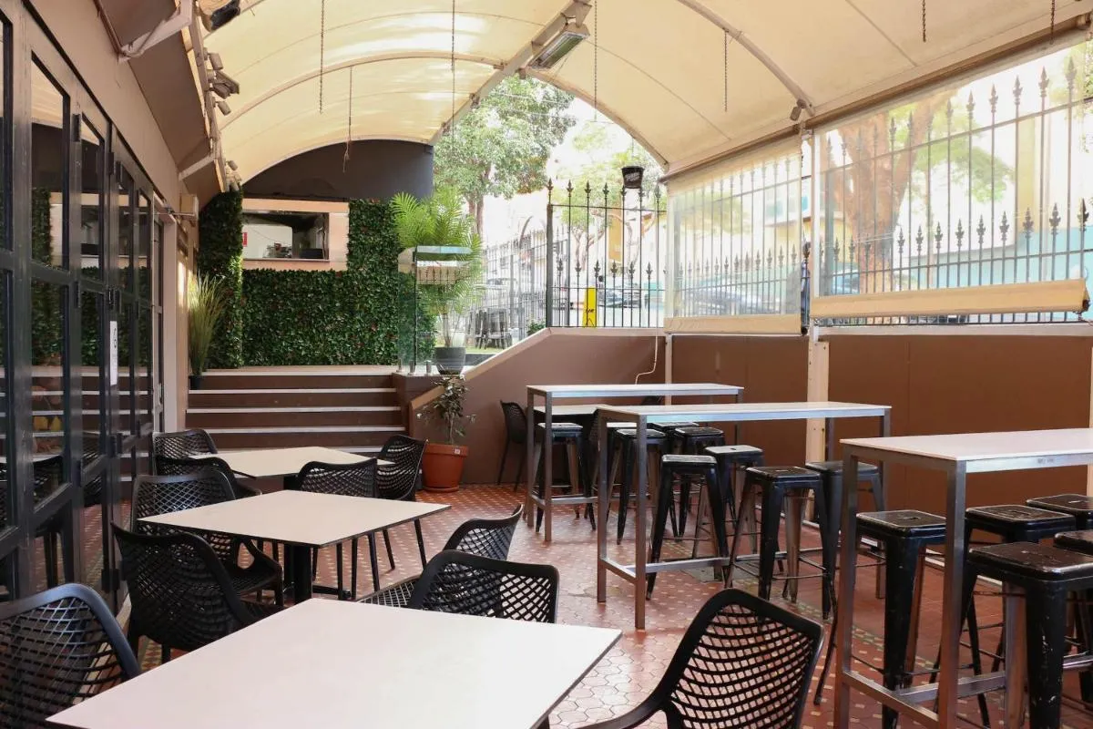 Image 3 of Glasgow Arms Hotel Ultimo