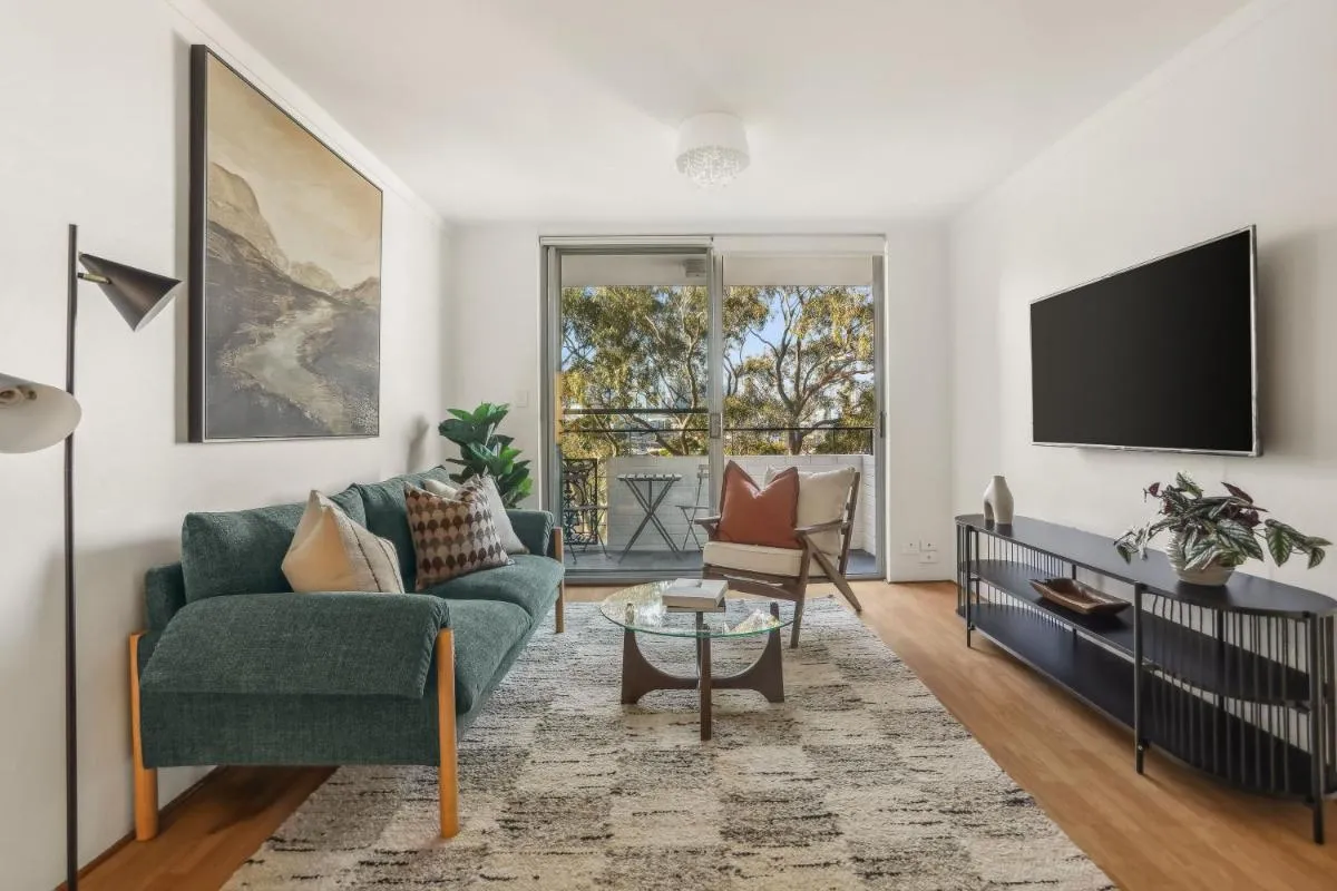 Image 4 of Glebe Tranquil Retreat – 2bd with parking