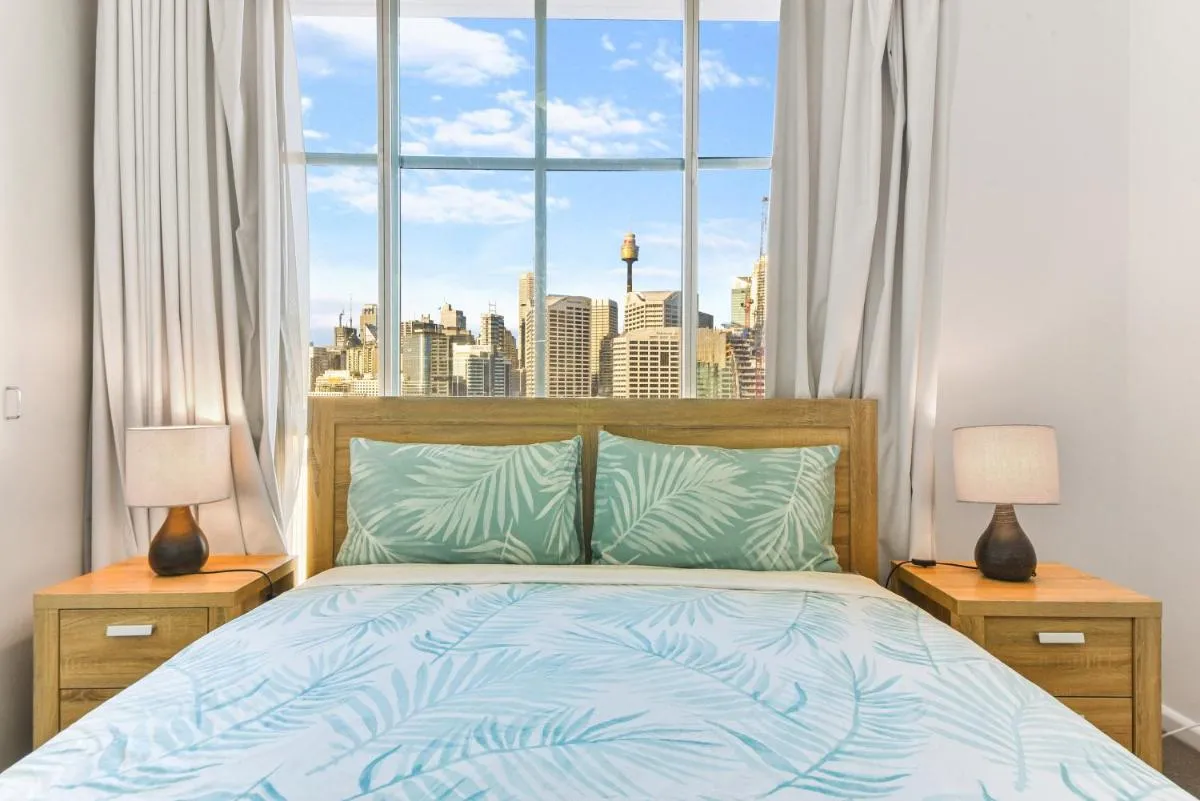 Image 1 of Goldsbrough 2 bedrooms split apartment