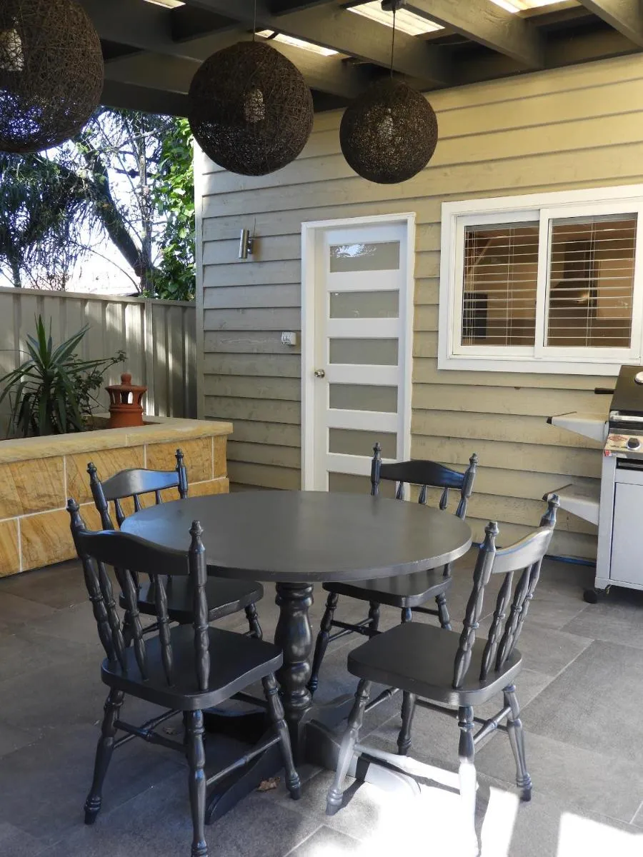 Image 4 of Guesthouse with Pool & BBQ – 10 kms from CBD