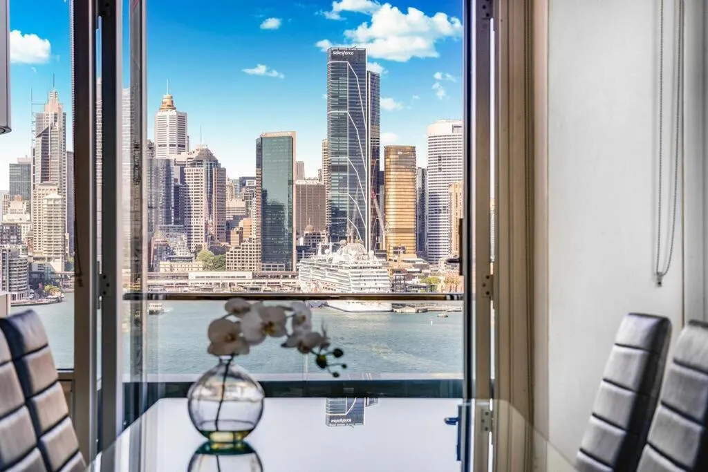 Image 3 of Harbour bridge views