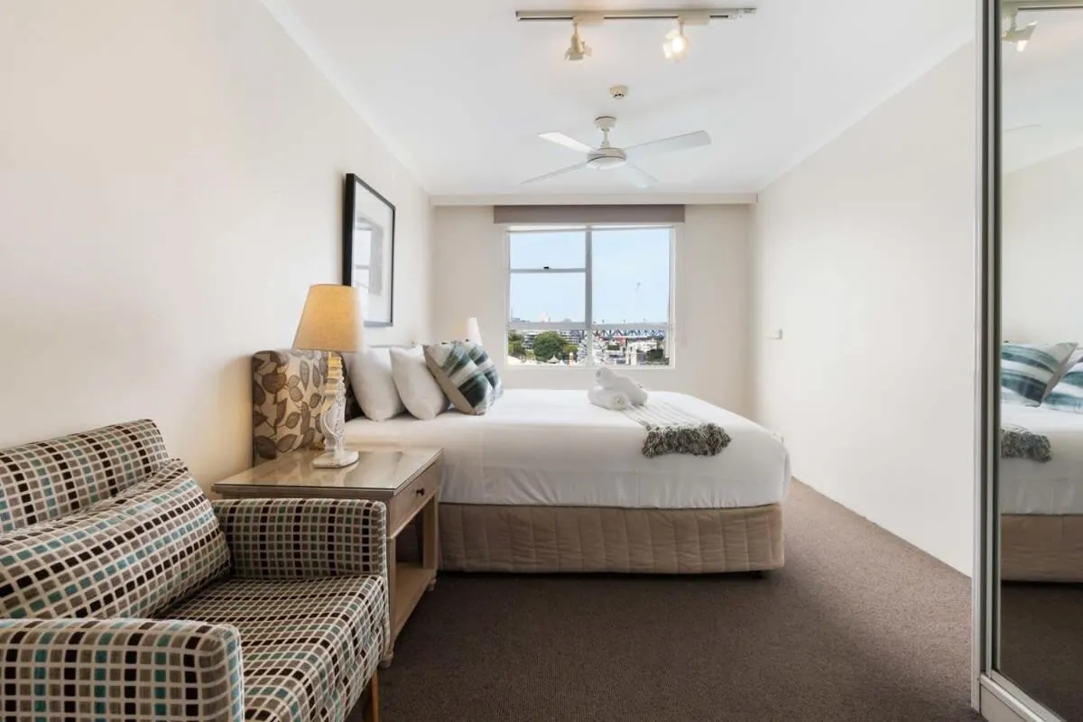 Image 6 of Harbourside #53