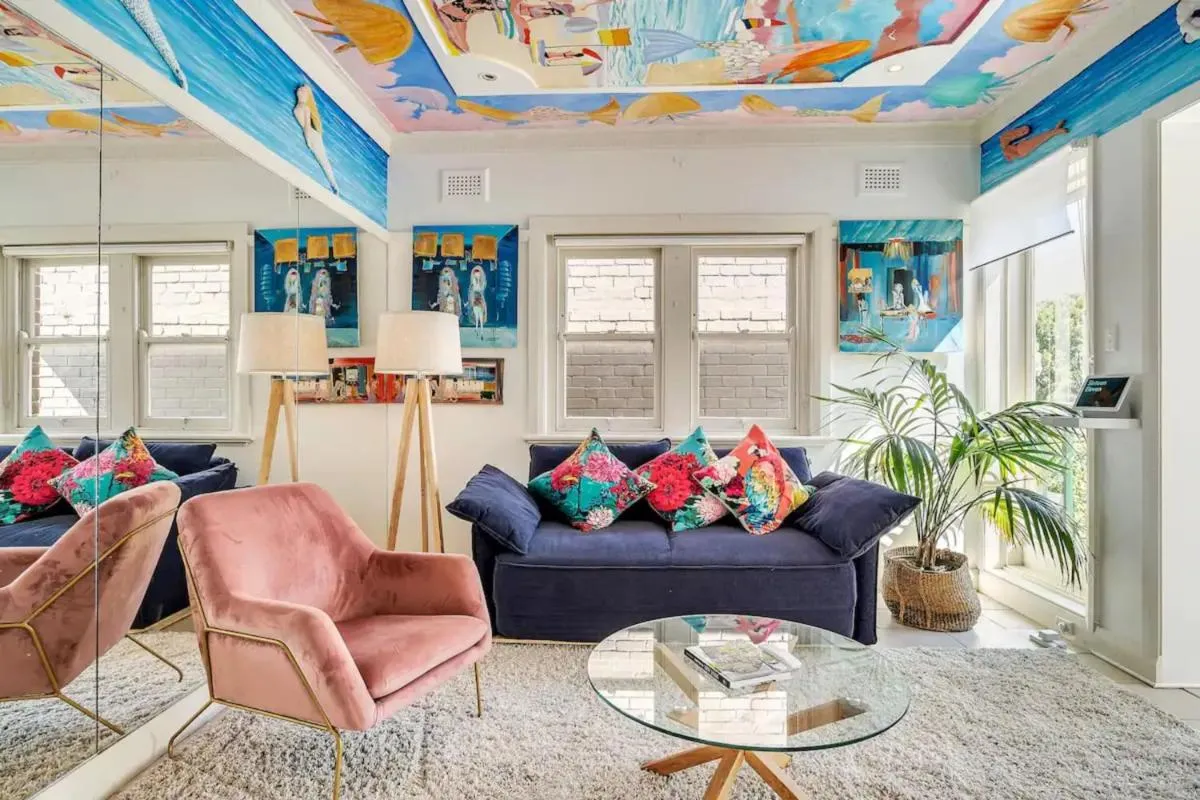 Image 5 of Harbourside Pad with Waterfront Views