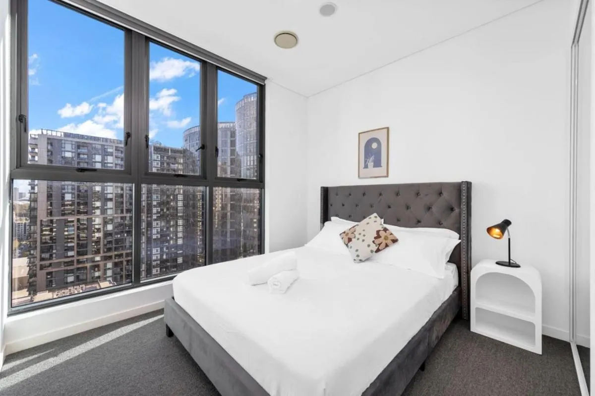 Image 1 of High level Fabulous view 3Beds APT in WWP