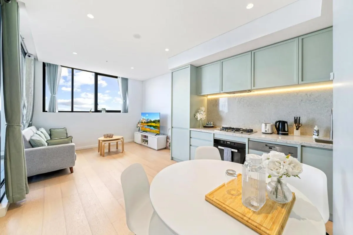 Image 3 of High level urban retreat in Macquarie Park