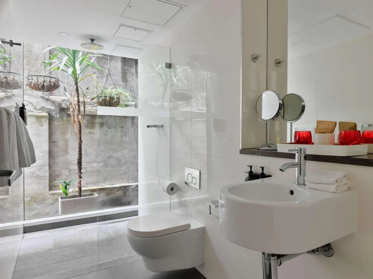 Image 2 of Hotel Woolstore 1888, Sydney – Handwritten Collection