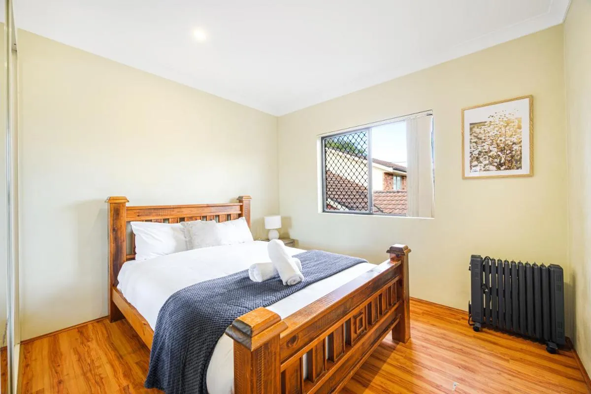 Image 6 of Hurstville Centre 2-level Large House