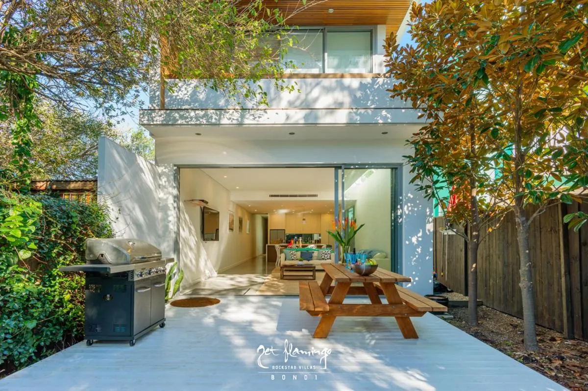 Image 5 of Jet Flamingo