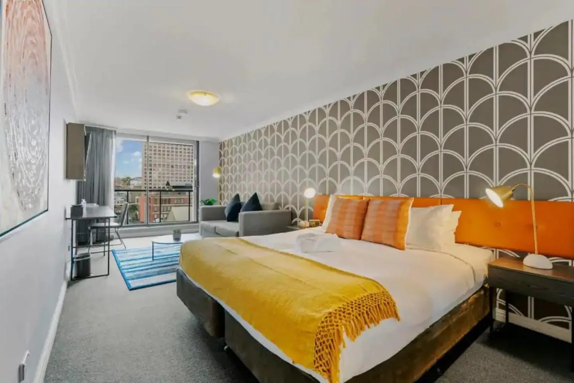 Image of KOZYGURU HAYMARKET CLASSIC City STUDIO NHA653-1212