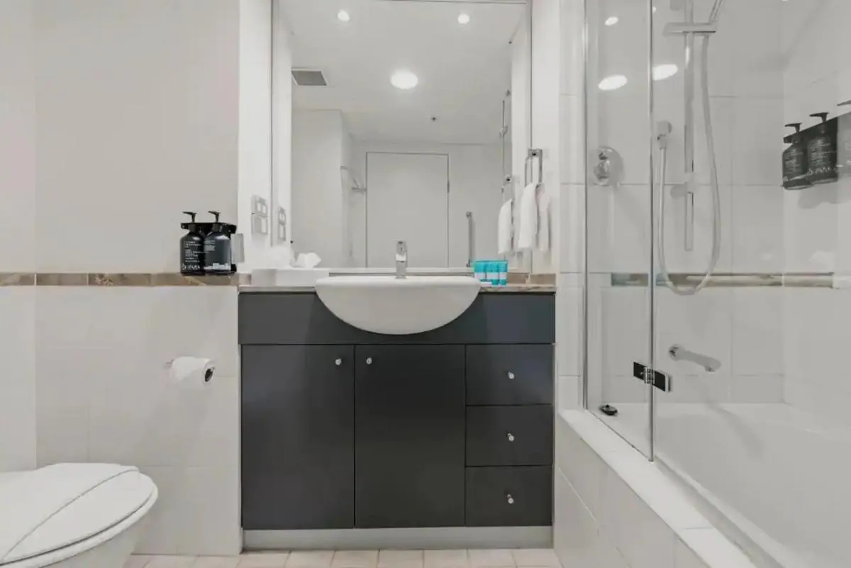 Image 2 of KOZYGURU HAYMARKET CLASSIC City STUDIO NHA653-1212