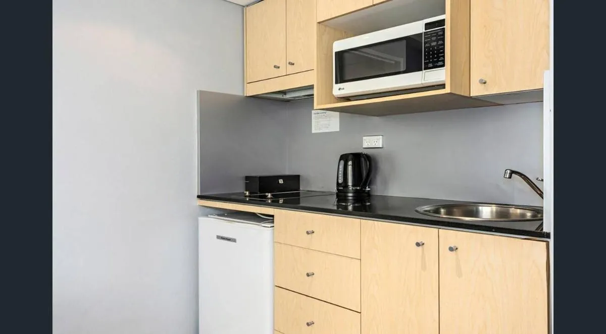 Image 6 of KOZYGURU HAYMARKET MODERN 1 APT BEST LOCATION NHA653-508