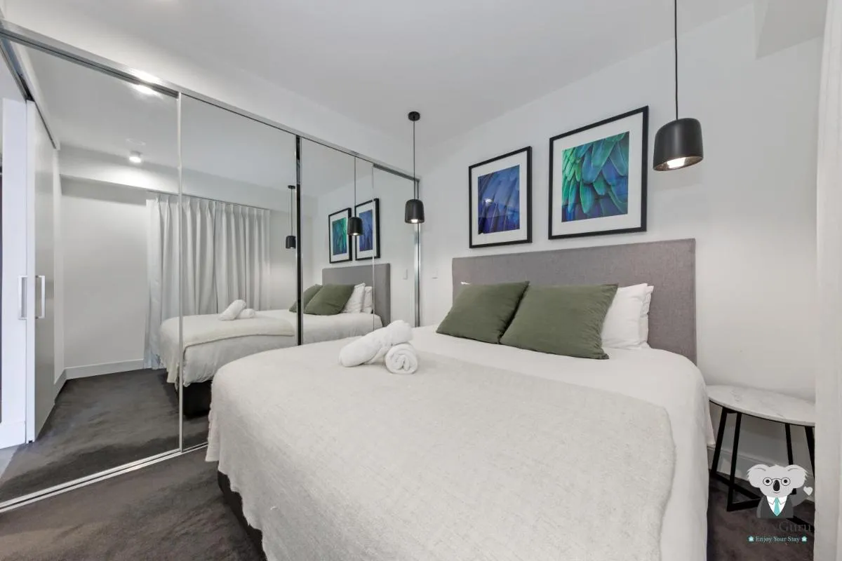 Image 2 of KOZYGURU SURRY HILLS FRESHLY COZY APT NSH533