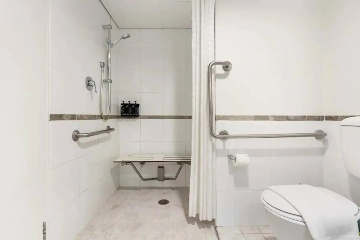 Image 2 of KOZYGURU SYDNEY CBD Vibrant City STUDIO NHA653-1007