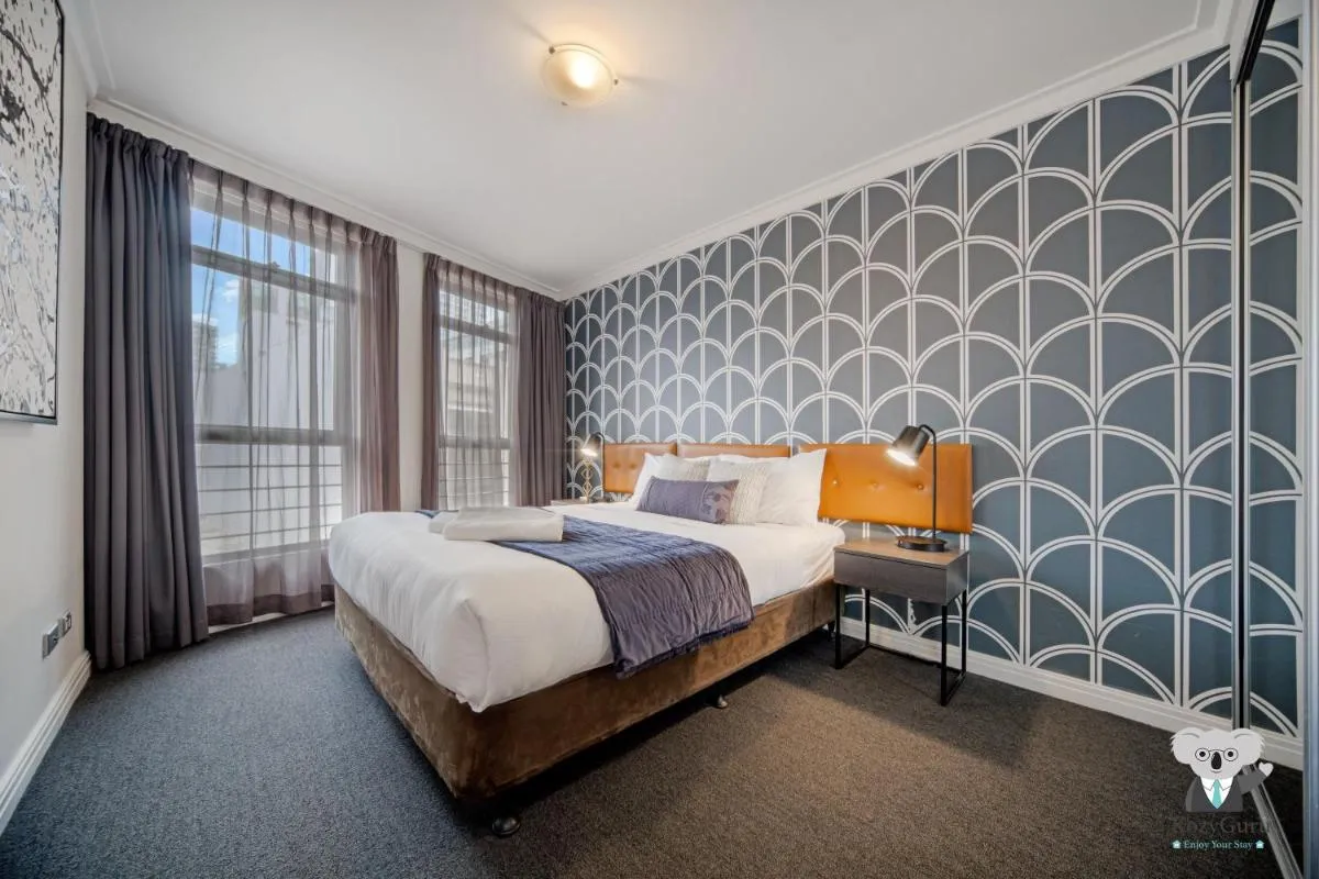 Image 1 of KOZYGURU Sydney CBD 1 bedroom with 2 BED APT NHA653- 502