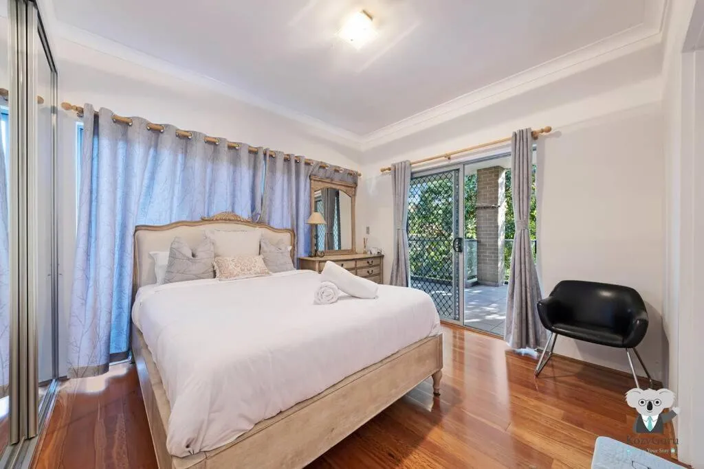 Image 1 of KozyGuru / Allawah / 2 Bed Kozy APT / NAL015