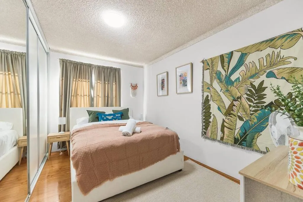 Image 5 of KozyGuru Harris Park 2Bed Apt Free Parking