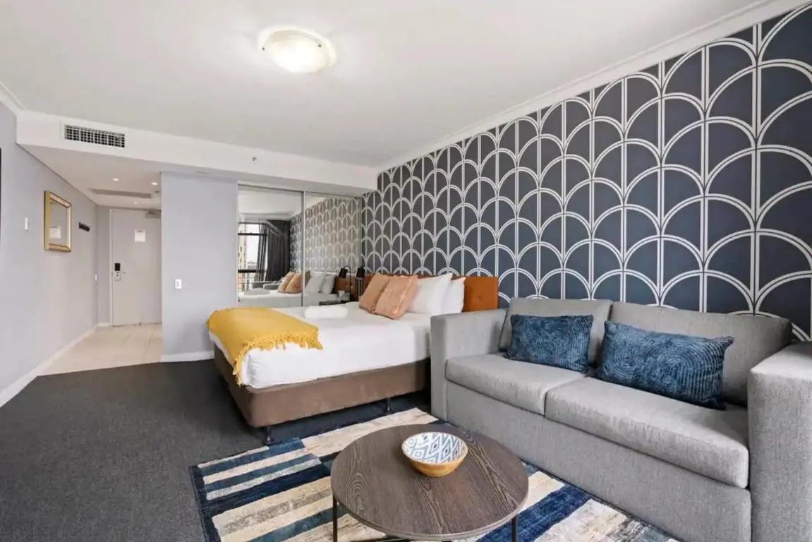 Image of KozyGuru Haymarket Chic City Mantra STUDIO NHA653-1108