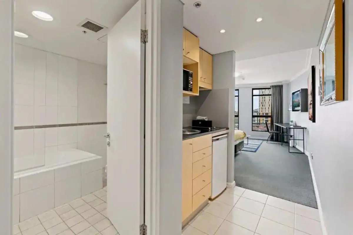 Image 3 of KozyGuru Haymarket Chic City Mantra STUDIO NHA653-1108