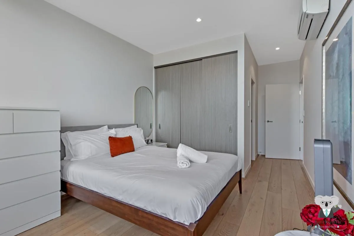 Image 5 of KozyGuru Pagewood Cosy 2Bed Apt NPA005