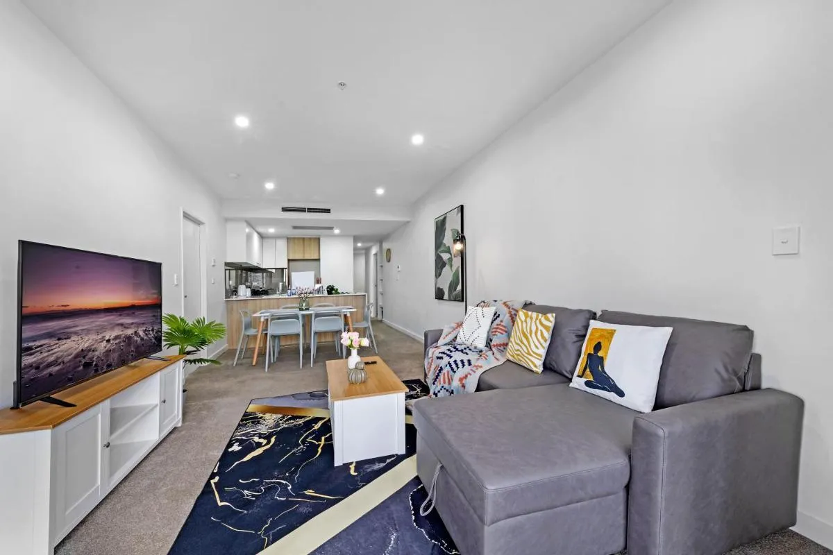 Image 3 of KozyGuru / Parramatta / 2B2B / NPA011-2402