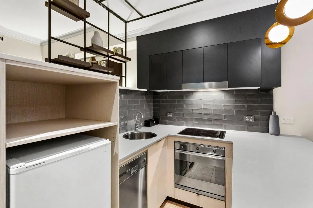 Image 6 of KozyGuru Stylish Studio In Prime CBD