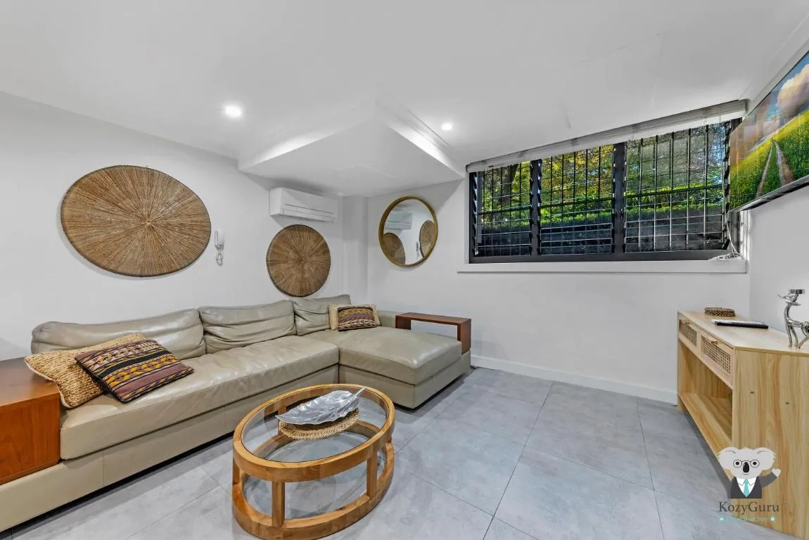 Image of KozyGuru / Waterloo / Studio + Parking / NWA189