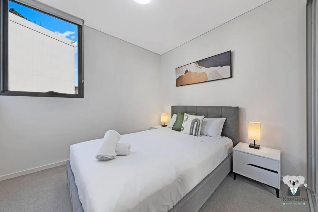 Image 6 of KozyGuru / Wentworth Point / 2B Cosy Apt / NWP001