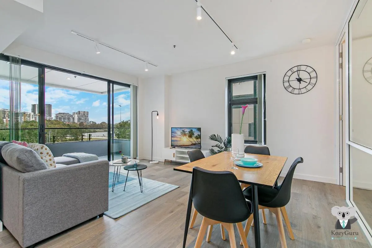Image 3 of KozyGuru Wolli Creek 1 BED APT Sydney Airport & CBD NWC020