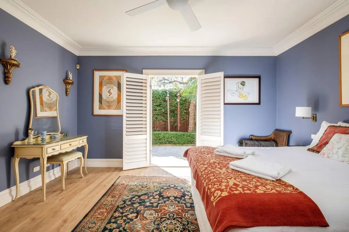 Image 6 of ‘La Vie en Rose’ Grand Living on Sydney Harbour