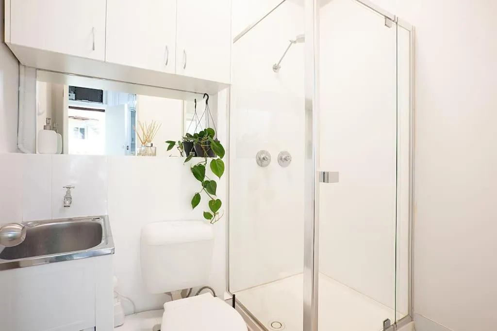 Image 6 of Large 4 Bed Beachside Haven 50m to Bondi Beach