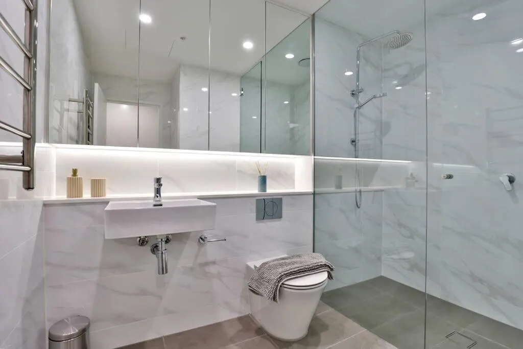 Image 2 of Leichhardt Serene Retreat – Views, Parking, Ease