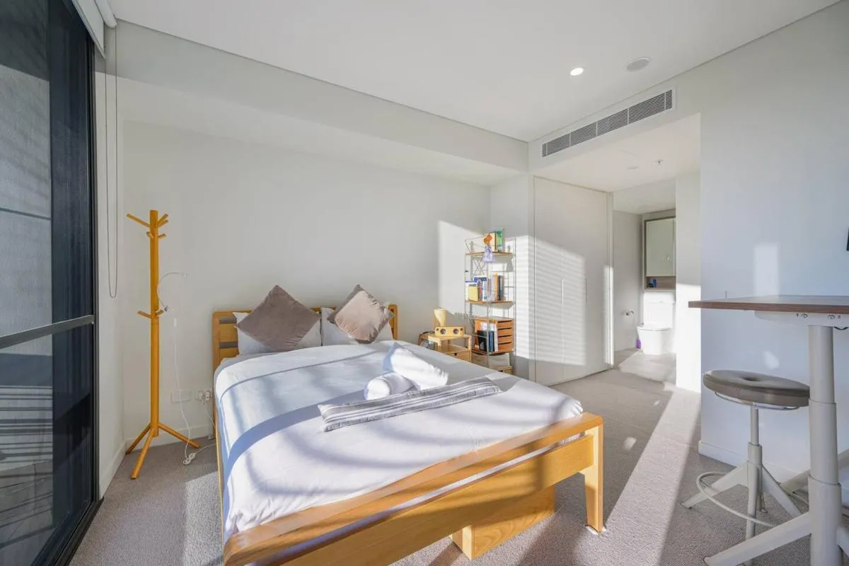 Image 1 of Lidcombe 613