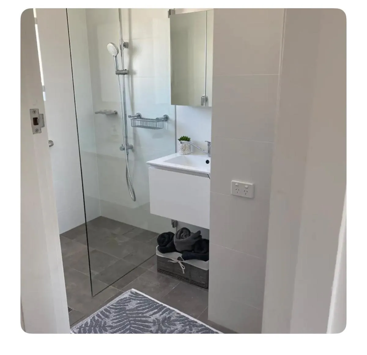 Image 2 of Little Manly Getaway