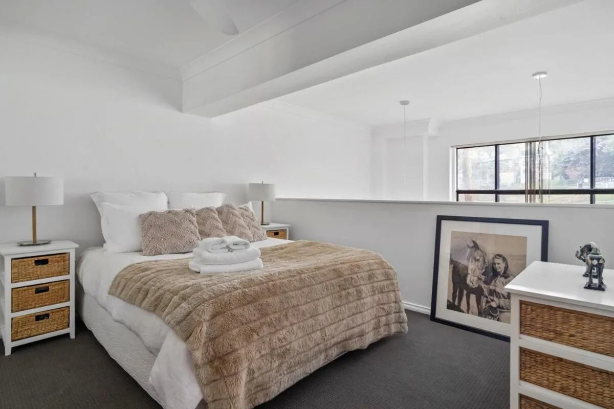 Image 6 of Loft Style Apartment in the Heart of Surry Hills