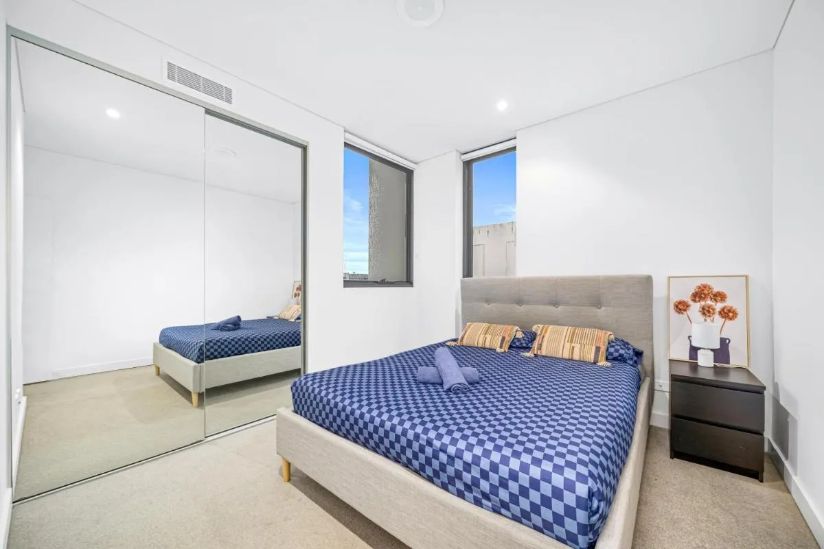 Image 1 of Lovely 2 bedroom APT in Mortlake