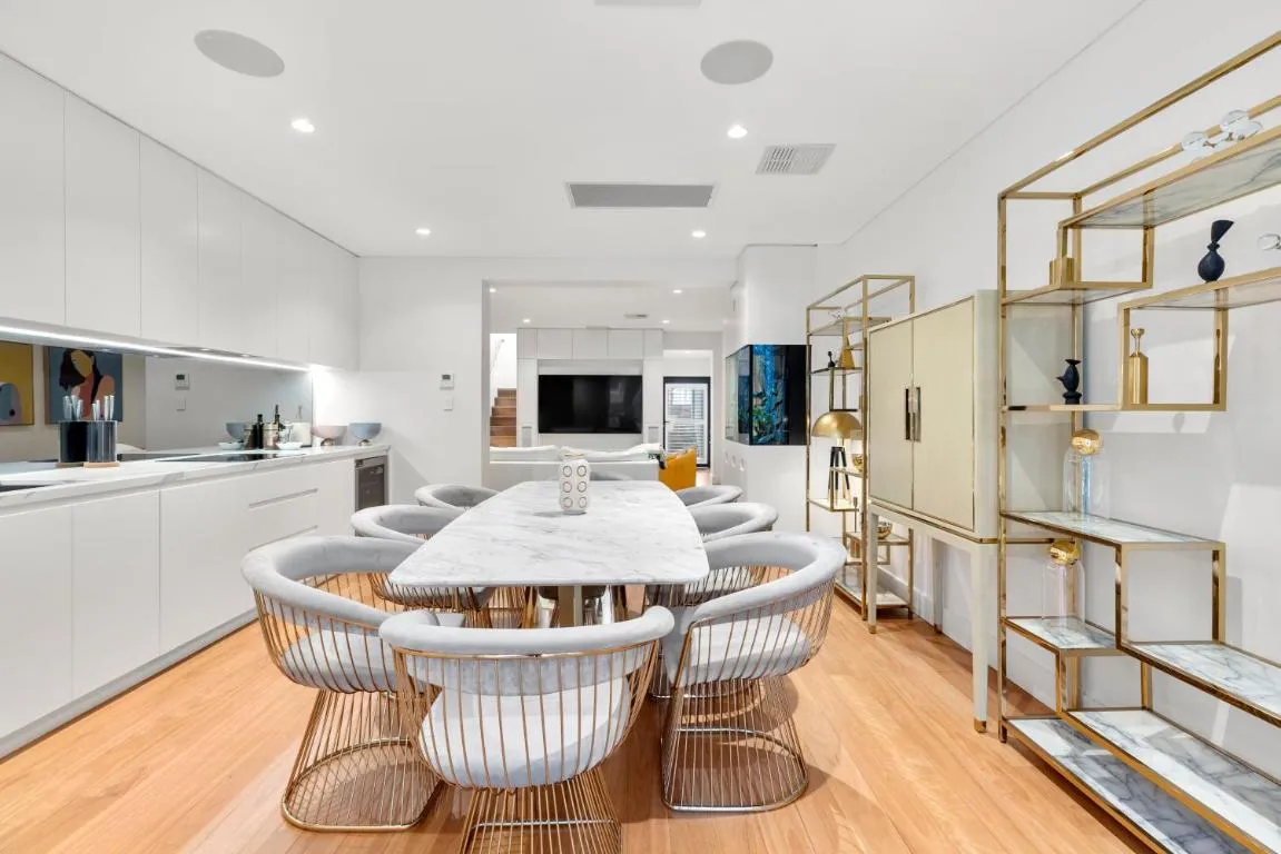 Image of Luxurious 3-Story Terrace in Potts Point