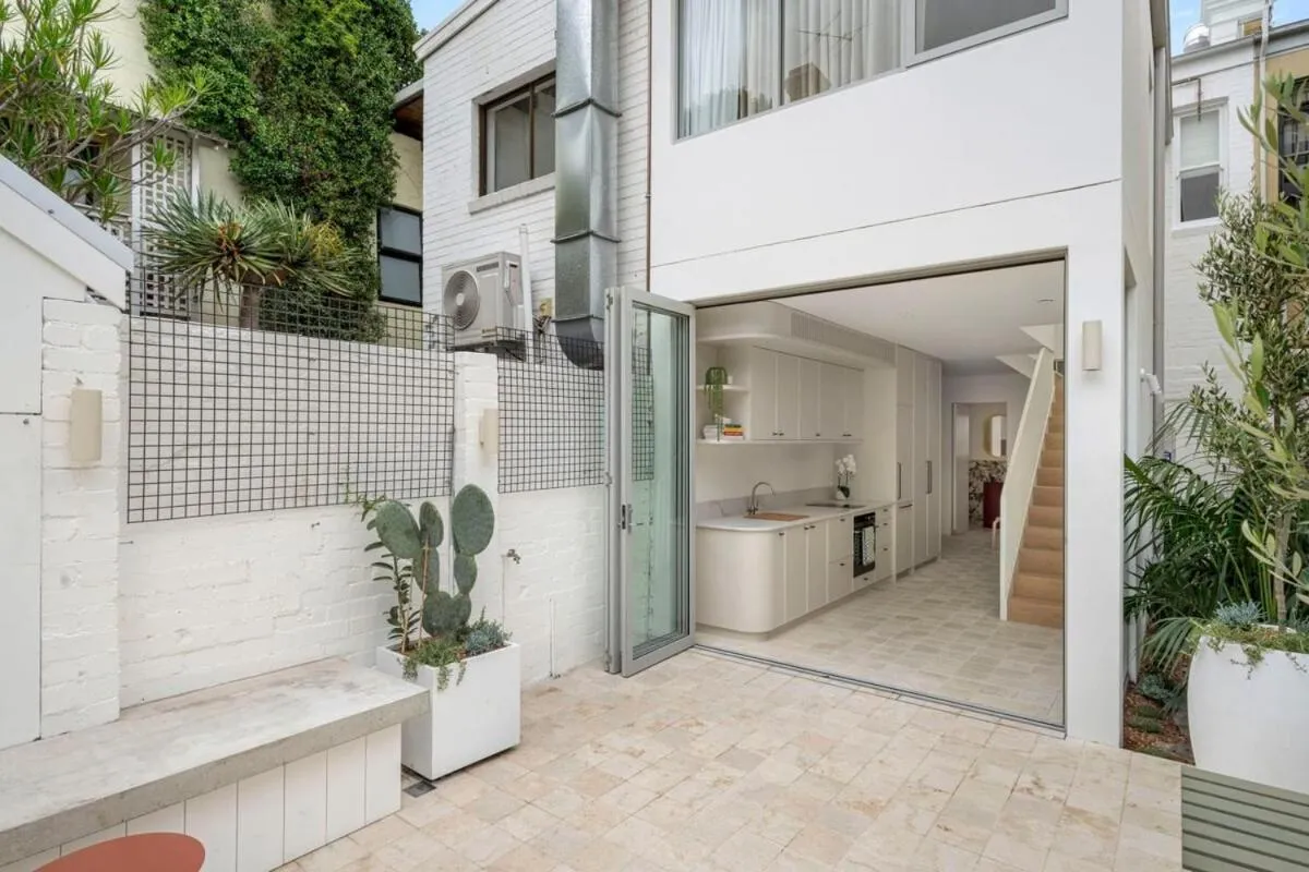 Image 3 of Luxury Designer Redfern House