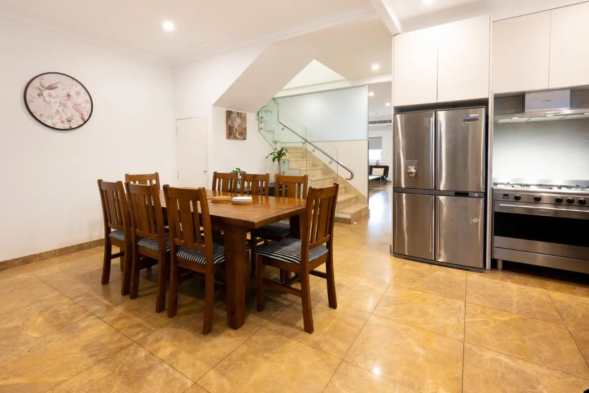 Image 5 of Luxury Home in Mascot, Minutes to CBD and Sydney Airports